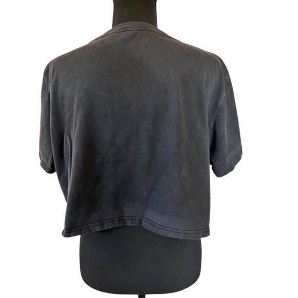 Vintage-Inspired Rolling Stones Graphic Crop Tee Size XL - Picture 3 of 4